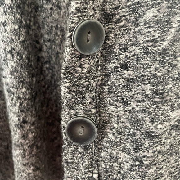 Maurice’s Large Sleeveless Cardigan - Picture 5 of 7